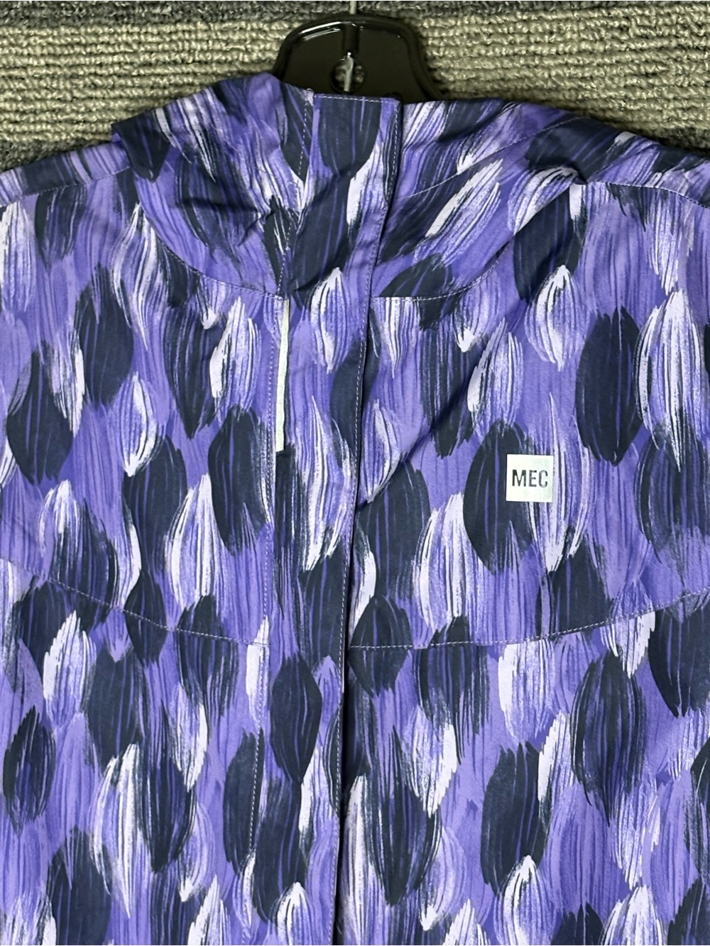MEC Kids' Purple Patterned Lightweight Rain Jacket Girls Size 14 - Picture 3 of 10